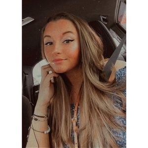 Meet your Posher, Lexi!